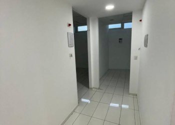 Interno palazzo - Shop via San Lorenzo, 113, Alessandria - photo 18