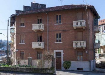 Facciata - Bilocale via Mirabello, 8, Torino (zona Madonna del Pilone) - foto 3