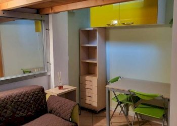 Camera da letto - Bilocale piazza Ulisse Aldrovandi, Bologna (zona Centro Storico) - foto 2