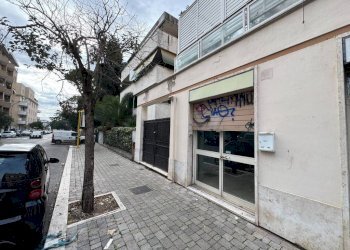 Zona - Shop viale di Villa Pamphili, 68D, Roma - photo 2