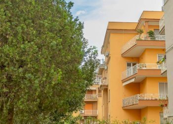 Facciata - Trilocale via Basilio Bricci, Roma - foto 22