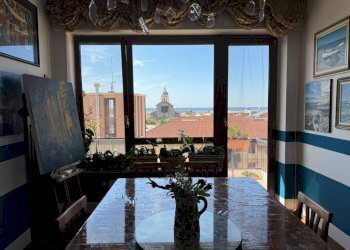 Salone - Appartamento via Giuseppe Elia Benza, Genova (zona Sestri Ponente) - foto 4