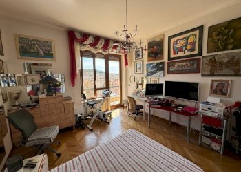 Camera da letto - Appartamento via Giuseppe Elia Benza, Genova (zona Sestri Ponente) - foto 17