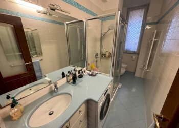 Bagno - Appartamento via Giuseppe Elia Benza, Genova (zona Sestri Ponente) - foto 26