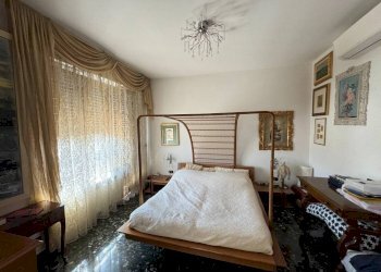 Camera da letto - Appartamento via Giuseppe Elia Benza, Genova (zona Sestri Ponente) - foto 30