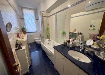 Bagno - Appartamento via Giuseppe Elia Benza, Genova (zona Sestri Ponente) - foto 39