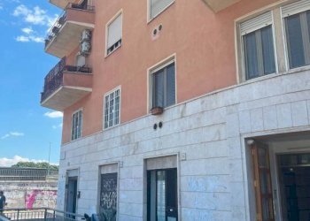 Facciata - Bilocale via Livorno, Roma - foto 13