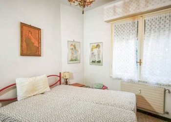 Camera da letto - Quadrilocale via Carlo Emery, Genova (zona Marassi) - foto 23