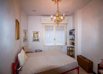 Camera da letto - Quadrilocale via Carlo Emery, Genova (zona Marassi) - foto 24