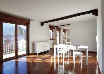 Salone - Quadrilocale via Montello, 48, Bardonecchia - foto 2