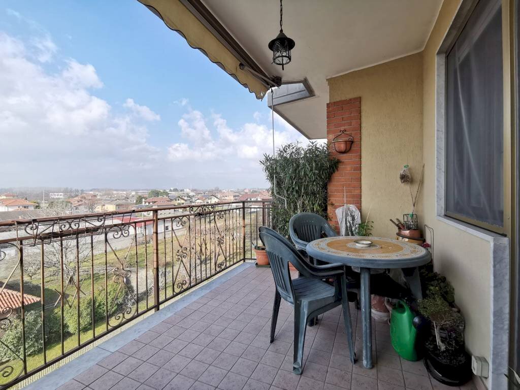 Terrazzo - Four-room apartment via Trieste, 129, Bosconero - photo 1