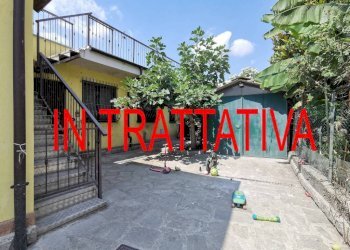 Cortile interno - Casa indipendente via Andrea Sansovino, 243, Torino - foto 1