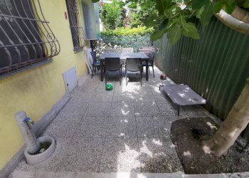 Cortile interno - Casa indipendente via Andrea Sansovino, 243, Torino - foto 4
