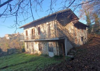 Terreno - Rustico via Trieste, Vignale Monferrato - foto 1