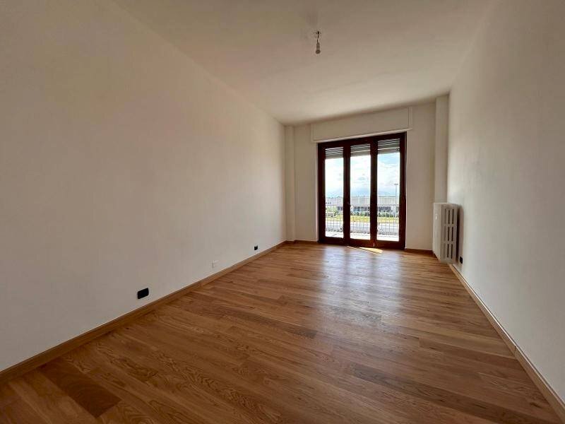 Camera da letto - Three-room apartment via Giuseppe Verdi, 14, Fossano - photo 3