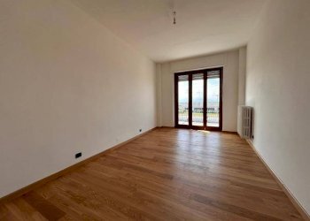 Camera da letto - Trilocale via Giuseppe Verdi, 14, Fossano - foto 3