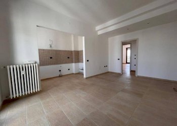 Salone - Trilocale via Giuseppe Verdi, 14, Fossano - foto 5