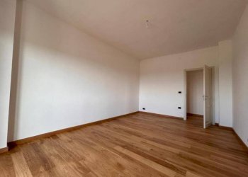 Camera da letto - Trilocale via Giuseppe Verdi, 14, Fossano - foto 11