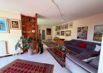 img_1661 - Quadrilocale via degli Iris, Genova (zona Quarto) - foto 2