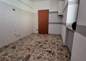 Cucina - Bilocale via Massimiliano De Leva, 7, Bollate - foto 15