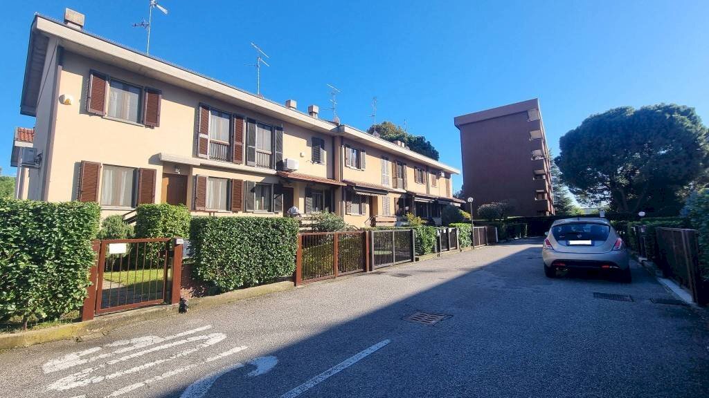 Zona - Villa a Schiera via Lev Tolstoj, 6, Senago - foto 1