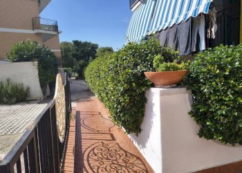 Cortile interno - Quadrilocale via Campitelli, 20, Portici - foto 2