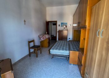 Camera da letto - Trilocale corso San Giovanni, Napoli (zona San Giovanni a Teduccio) - foto 11