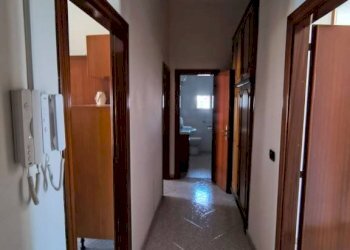 Corridoio - Trilocale corso San Giovanni, Napoli (zona San Giovanni a Teduccio) - foto 12