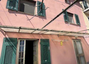 ESTERNO - Casa indipendente VIA CANNETO APPARIZIONE, Genova (zona Apparizione) - foto 7