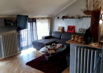 zona divano - Appartamento via MONTEPONI, 26, Torino (zona Mirafiori Sud) - foto 1