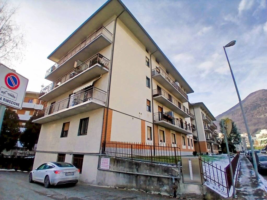 Facciata - Box via Paribelli, 2, Sondrio - photo 1