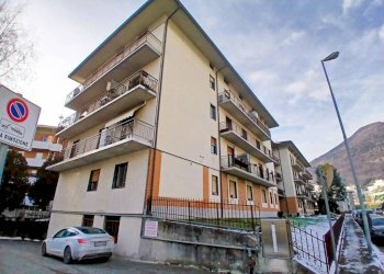 Facciata - Box via Paribelli, 2, Sondrio - foto 1