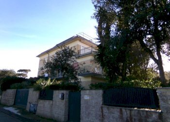 Facciata - Quadrilocale via delle Meduse, 55, Anzio - foto 44