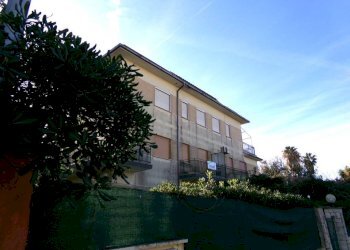 Facciata - Quadrilocale via delle Meduse, 55, Anzio - foto 45