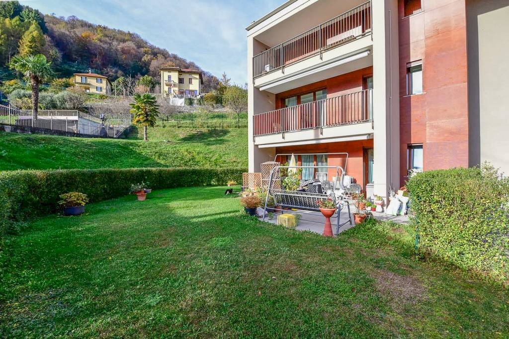 Giardino - Trilocale via Campora, 5, frazione Osigo, Valbrona - foto 2