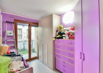 Camera da letto - Trilocale via Campora, 5, frazione Osigo, Valbrona - foto 13