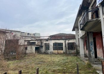 Terreno - Stabile - Palazzo via delle Grigne, Erba - foto 5