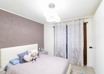 Camera da letto - Bilocale via Vincenzo Gioberti, 8, Cantù - foto 14