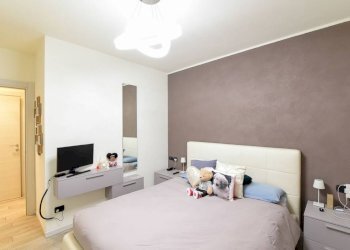 Camera da letto - Bilocale via Vincenzo Gioberti, 8, Cantù - foto 16