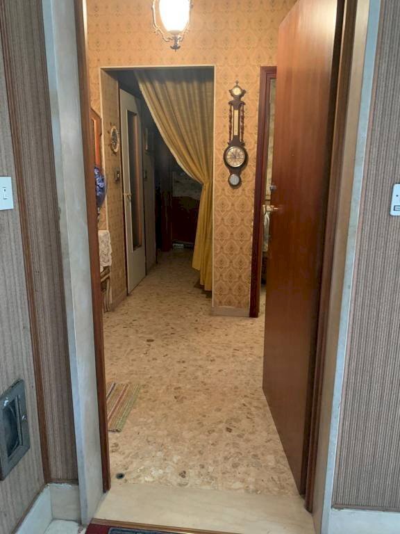 Corridoio - Quadrilocale via Don Tommaso Canestri, Alessandria - foto 1