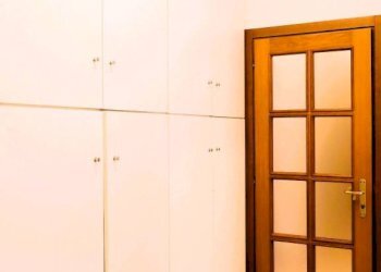 Disimpegno - Appartamento via Ugo Lenzi, Bologna (zona Centro Storico) - foto 19