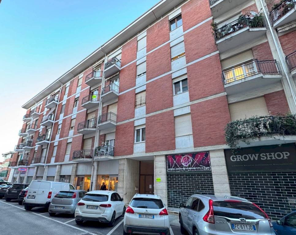 Facciata - Quadrilocale via Ascanio Sobrero, 2, Cuneo (zona Donatello) - foto 1