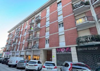 Facciata - Quadrilocale via Ascanio Sobrero, 2, Cuneo (zona Donatello) - foto 1