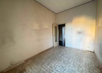 Camera da letto - Quadrilocale via Ascanio Sobrero, 2, Cuneo (zona Donatello) - foto 5