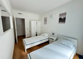 Camera da letto - Trilocale via Arnaldo da Brescia, 42, Genova (zona Quarto) - foto 9