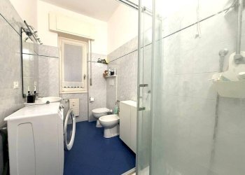 Bagno - Trilocale via Nicola Fabrizi, 20, Genova (zona Quarto) - foto 10