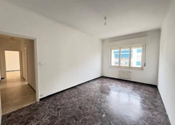 Salone - Three-room apartment via Nicola Fabrizi, 20, Genova (neighborhood Quarto) - photo 3