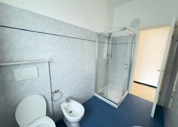 Bagno - Three-room apartment via Nicola Fabrizi, 20, Genova (neighborhood Quarto) - photo 9