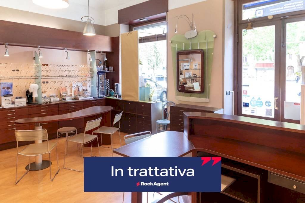 Shop corso Alcide De Gasperi, 65, Torino (neighborhood Crocetta) - photo 1