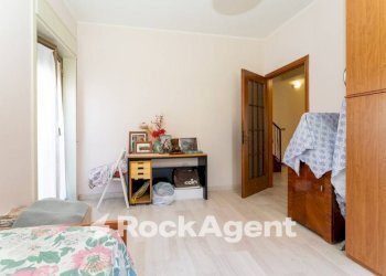 Camera da letto - Appartamento via Santa Barbara, 39, Catania - foto 19